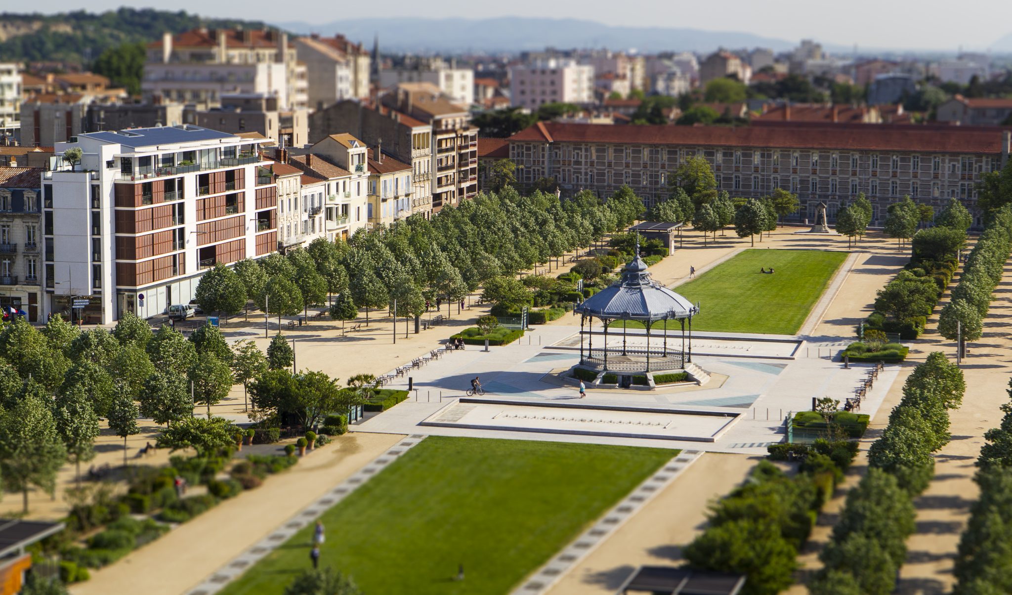 valence-champs-de-mars-03