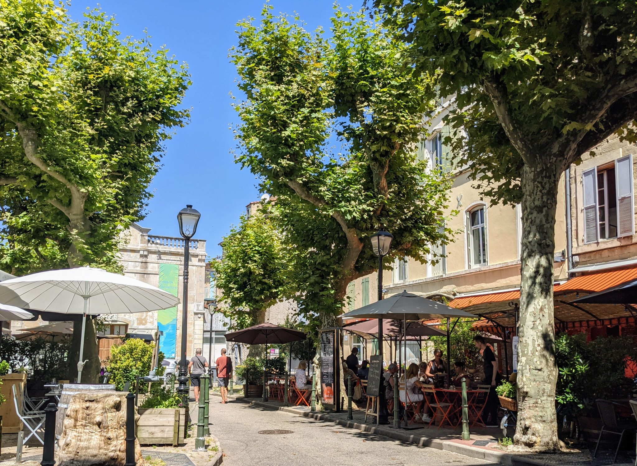 place-de-la-pierre-mag-valence-romans-tourisme